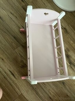 Drevená kolíska pre babiky