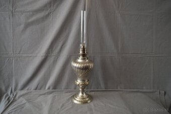 Petrolejová lampa W&W