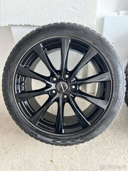 Zimné pneu Nokian 225/45 r17, disky BORBET