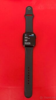 Apple Watch SE (1. generácia) 44 mm (A2352)