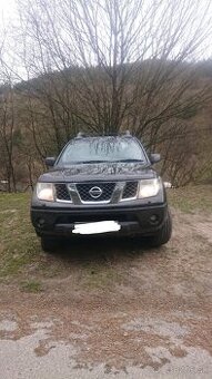 Nissan navara D40 2.5 DCI