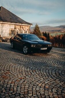PRENÁJOM Dodge Challenger