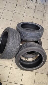 Pneu Falken 225/45 R17