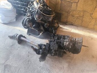 Predám motor ARO 10  + prevdovka