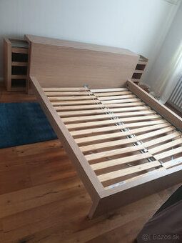 Ikea postel Malm