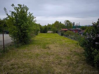 Pozemok Nitra - Mlynárce aj s projektom