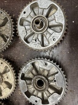 Predám používaná ROZETA  JAWA 250 350 panelka 46,47zubov