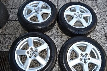 VW hliníkové disky R15 a zimné gumy 185/60 R15 Semperit