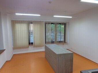 Prenájom - prevádzkový priestor  16-22 m2, Banská Bystrica, 