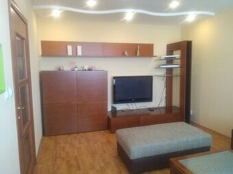 Prenájom 3 izbový byt, OC Tip- Top - Staré mesto