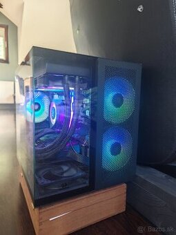 VÝKONNÝ HERNÝ POČÍTAČ