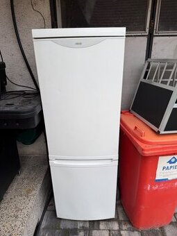 Chladnička a mraznička Zanussi - 1