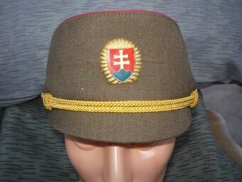 dámske vojenské čiapky