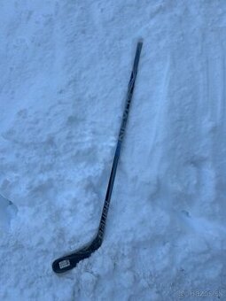 Hokejka BAUER NEXUS N2000 (pravá ruka dole)