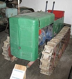 Agrostroj PT10 pásový traktor zháňam