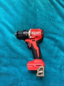 Milwaukee Aku uťahovačka M18 FUEL s príklepom