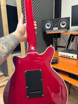 Brian May Signature Model