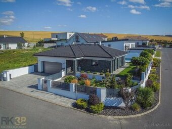 Exkluzívny rodinný dom s krásnym pozemkom pod Tatrami