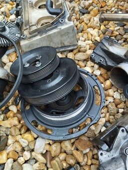 Remenice W202,OM601, diesel 70Kw,96