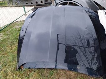 Predam kapotu a blatniky na superb 3