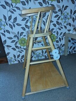 Detska stolicka, stolik