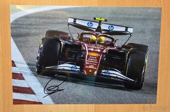 Lewis Hamilton Ferrari velké foto 20x30 originální autogram
