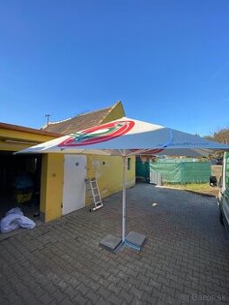 Slnečník 3,5m x 3,5m uplne nový