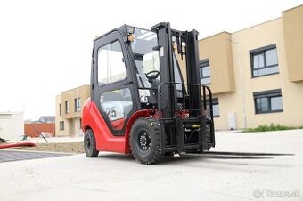 VYSOKOZDVIŽNÝ VOZÍK VZV FORTREX 25
