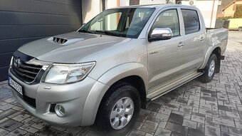 TOYOTA HILUX - NA PREDAJ / aj NA SPLATKY