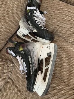 Predám korčule bauer vapor hyperlite 2