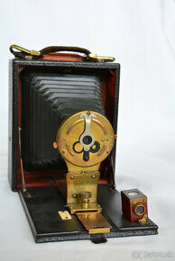 starožitný fotoaparát americký