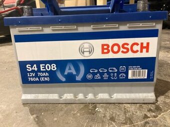 Autobatéria BOSH S4 E08, 70Ah, 760A
