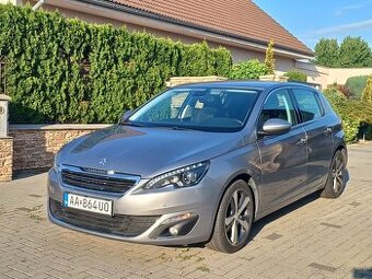 Peugeot 308 , 137.000km, benzin 96 kW