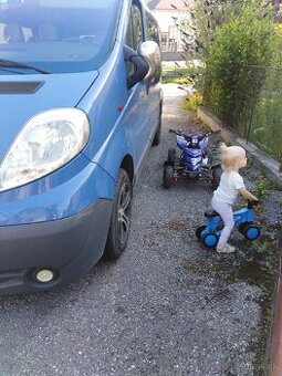 Renault trafic 2,0 LPG 9 miestne