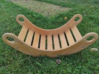 Montessori hojdačka drevená