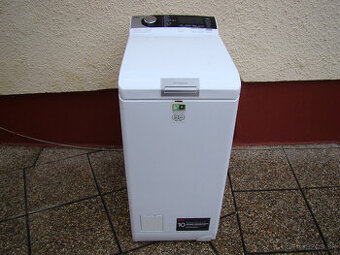 Parná práčka Electrolux 1300 OT 6kg úzka 40 cm