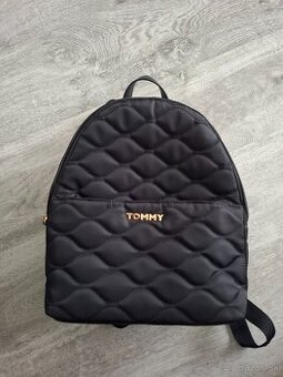 ruksak tommy hilfiger