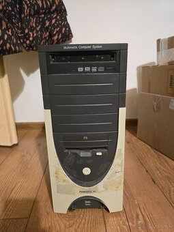 Retro PC zostava + monitor + klávesnica + myš – funkčné