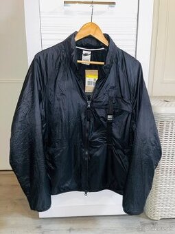 Nike prechodná tenká bunda