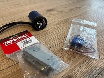 TRAXXAS Náhradne Diely - 1