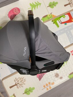 Vajíčko do auta s ISOFIX - NUNA PIPA URBN