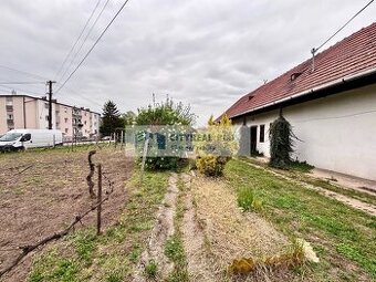 Ponúkame Vám na predaj pozemok v Hurbanove