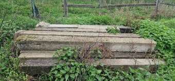 Darujem betonove stĺpy