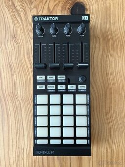 Native Instruments Traktor Kontrol F1 MK2