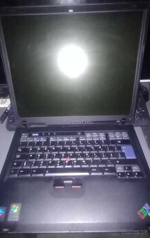 Retro IBM ThinkPad R50E - Windows 98, 1,25 GB RAM (256 + 1G)