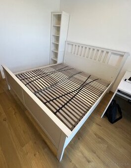 Postel 180x200 biela Hemnes