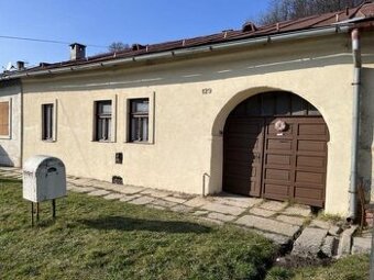 ZNÍŽENÁ CENA Predaj rodinného domu v obci Hniezdne