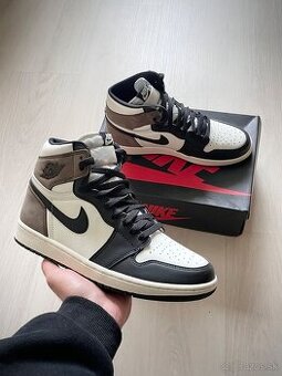 Jordan 1 Retro High Dark Mocha