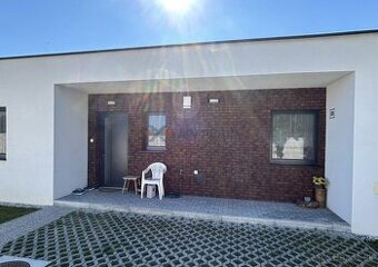 Na predaj rodinný dom v Mostovej - 1