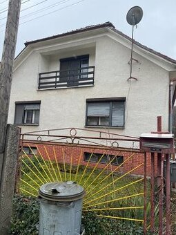 Útulný 5- izbový rodinný domček pod lesom- Skvelá Ponuka.